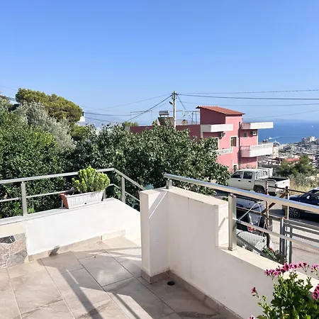 Apartment Leyla Sea View Apartament