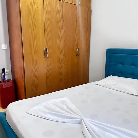 Leyla Sea View Apartament *