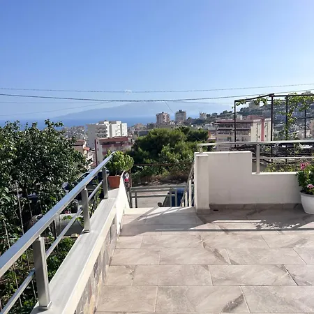 Apartment Leyla Sea View Apartament *